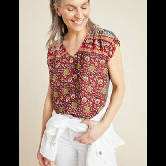 Anthropologie Tops - Anthropologie Tiny Floral Print Cap Sleeve Top